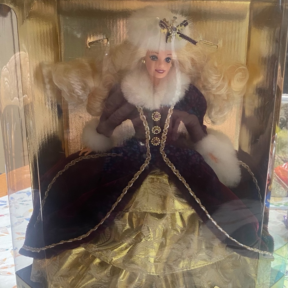 Barbie - Picture 3 of 4